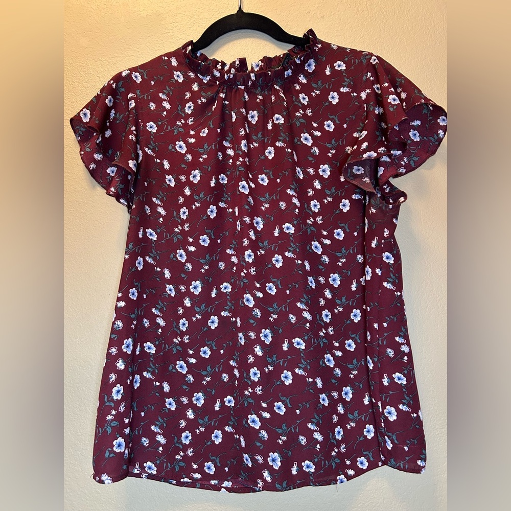 Forever 21 Burgundy and Blue Floral Top